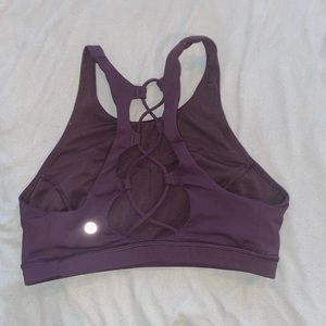Lululemon sports bra